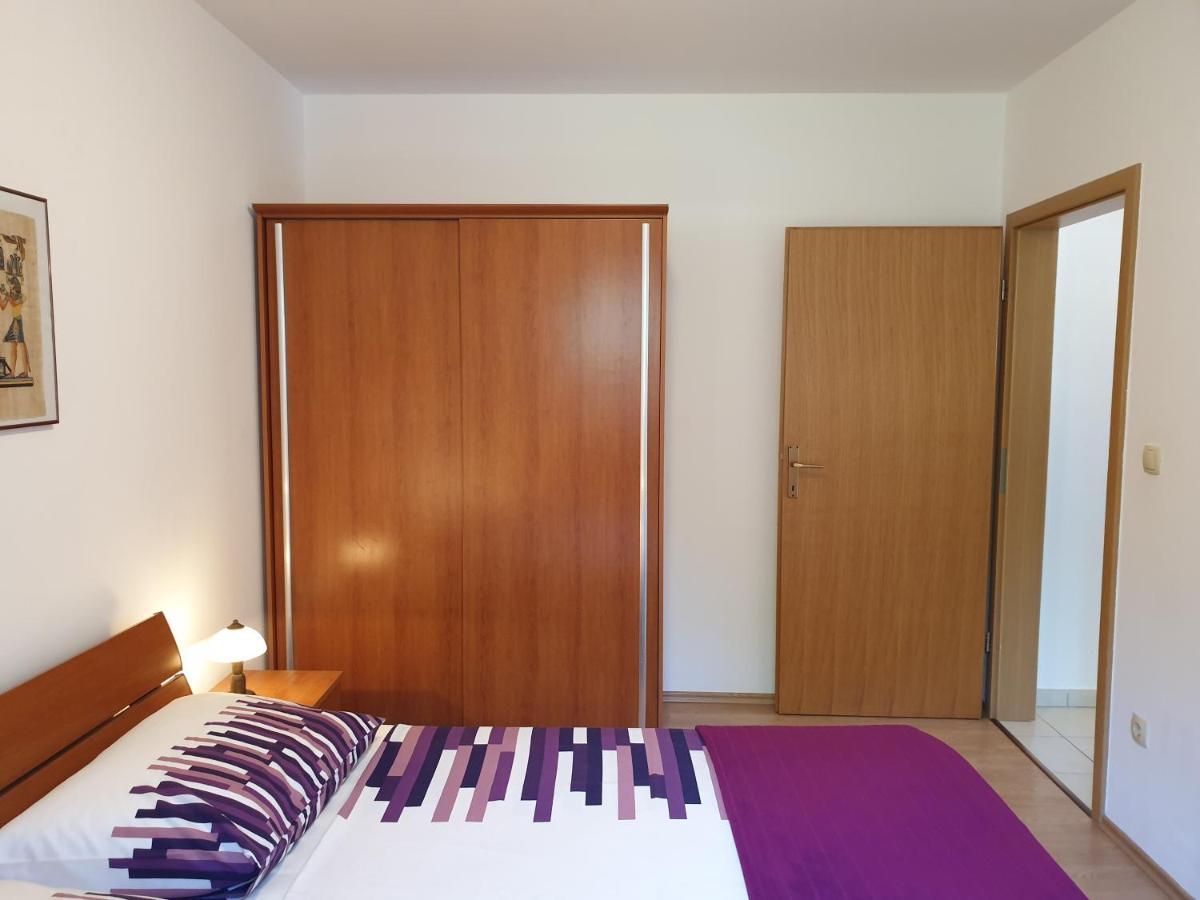 Apartments Coral, Klimno, Island Krk Eksteriør billede