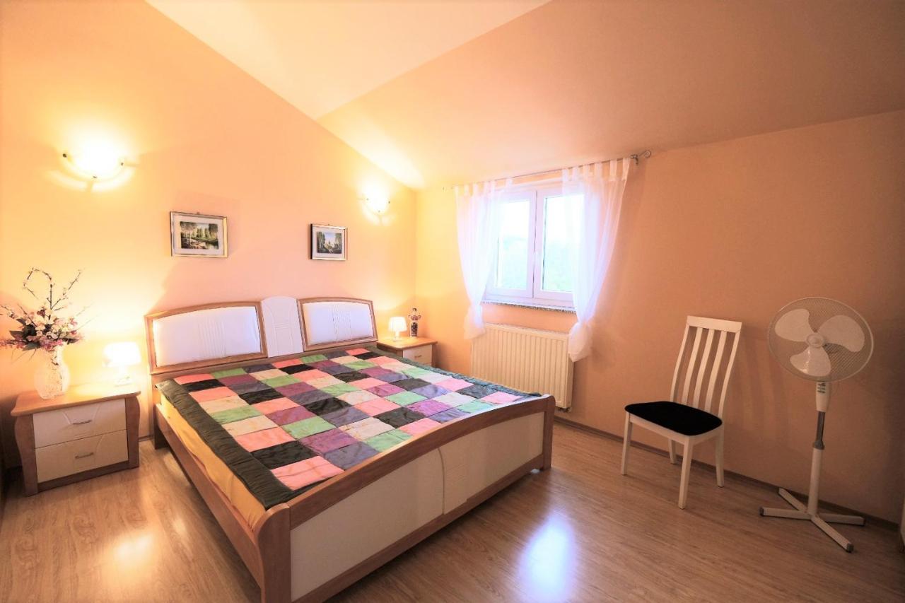 Apartments Coral, Klimno, Island Krk Eksteriør billede