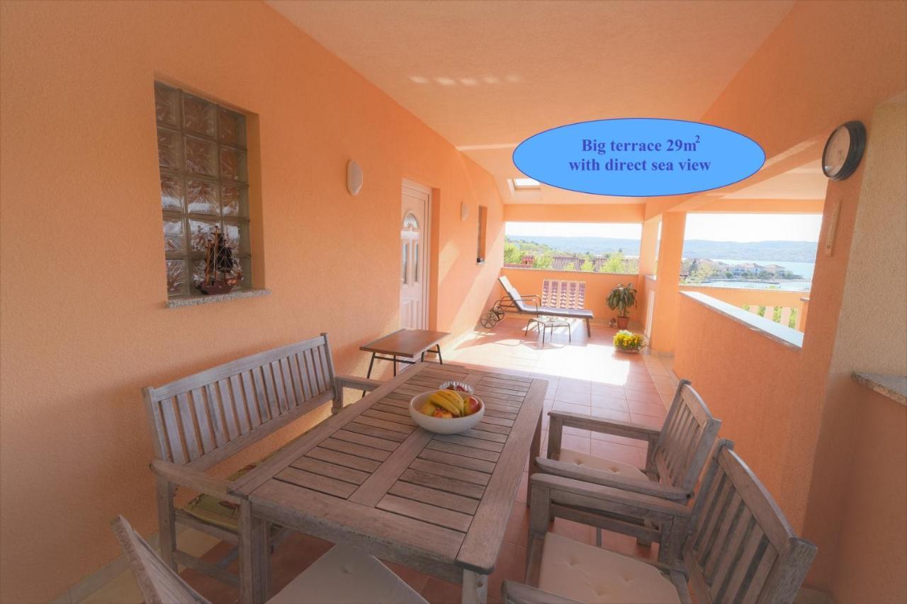 Apartments Coral, Klimno, Island Krk Eksteriør billede